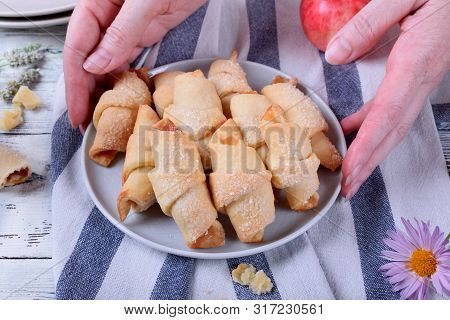Shortbread Rolled Cookies With Apple And Pear Jam Filling
