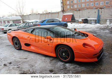 January 3, 2013; Kiev, Ukraine. Jaguar Xj220 (1991). Hypercar. Winter.