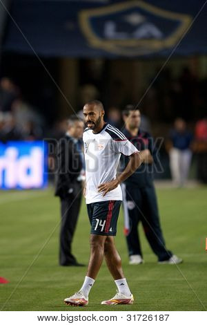 CARSON, CA. - 7. května: New York Red Bulls F Thierry Henry #14 před MLS zápas mezi New York