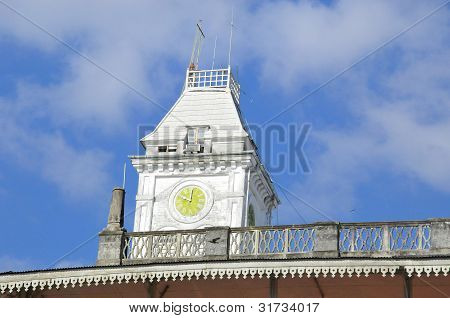 Hodiny House of Wonders