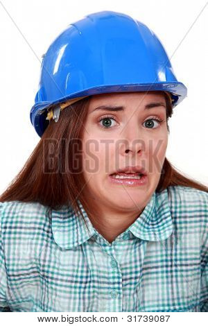 恐怖に襲わ tradeswoman