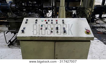 Control Board For Chain And Roler Conveyor Systems For Transfer Product To Storage In Factory