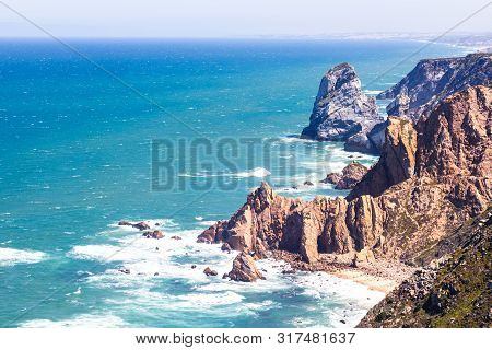 Cabo Da Roca, Stunning Views On The Ocean And Rocks