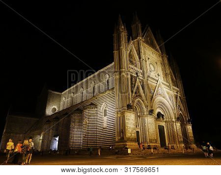 20 July 2019-orvieto-italy-the Beautiful Cathedral Of Orvieto At Sunset
