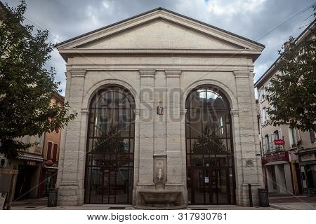 Bourgoin-jallieu, France - July 15, 2019: Halle Grenette In Bourgoin Jallieu, One Of The Landmarks O