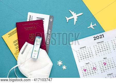 New Normal Travel During Covid-19 Restrictions. Pack Of Documents - Vaccination Certificate, German 
