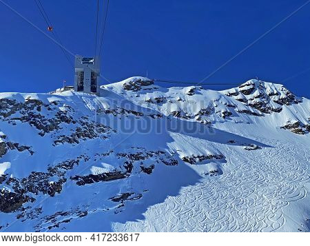 The Top Station Of The Cable Car Col Du Pillon - Scex Rouge On Sex Rouge (travel Destination Glacier