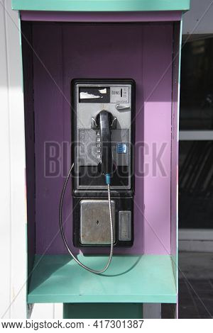An Old-style Payphone Attached To The Wall.  North Vancouver Bc Canada　