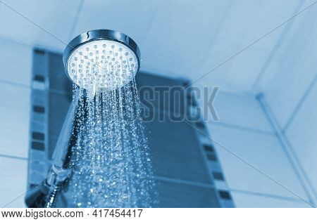 Shower Head With Droplet Water Shower Head
