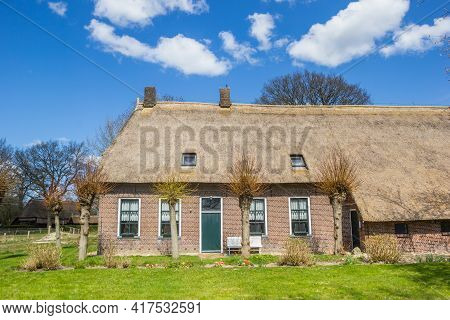 Old Farmhouse With Thatched Roof In Historic Village Orvelte, Netherlands