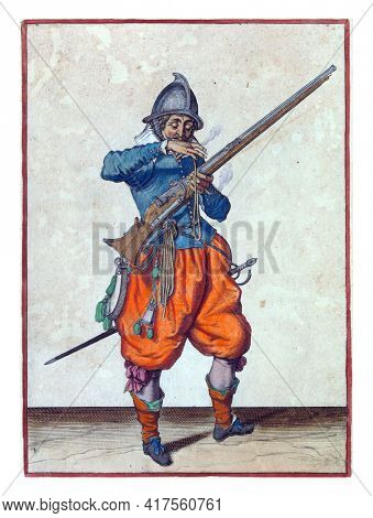 A soldier, full-length, to the right, holding a rudder (a type of firearm) with his left hand. With his right hand he brings a burning wick to his mouth to blow it clean