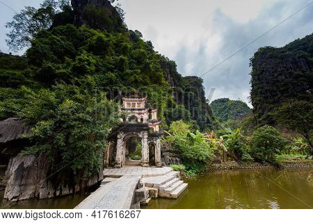 Bich Dong Pagoda Tam Coc