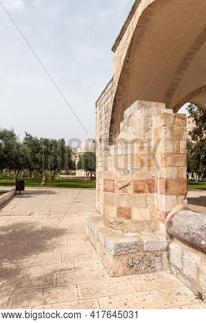 The Sebil Es-sultam Suleiman On The Temple Mount In The Old Town Of Jerusalem In Israel
