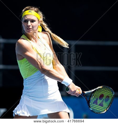 MELBOURNE - el 19 de enero: Maria Kirilenko de Rusia en su tercera ronda de la victoria sobre Yanina Wickmayer de ser