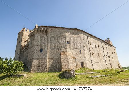 Château de Rancia, près de Tolentino