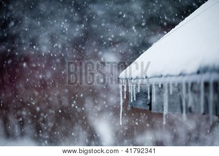 Icicles และพายุหิมะ