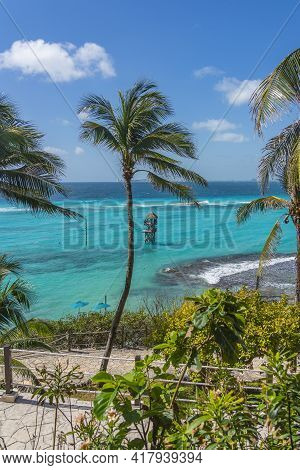 Garrafon Reef Park Beach Club On The Beautiful Island Isla Mujeres, Cancun, Mexico. Water Park. Vert