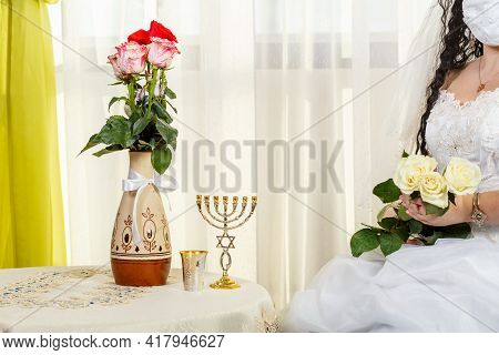 A Jewish Bride, A Fragment Of Her Face Before A Chuppa Ceremony During A Pandemic, Wearing A Medical