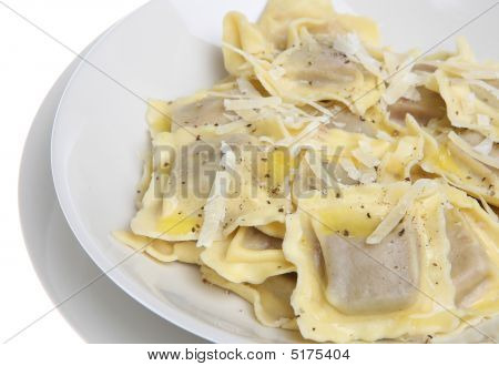 Repas de pâtes ravioli