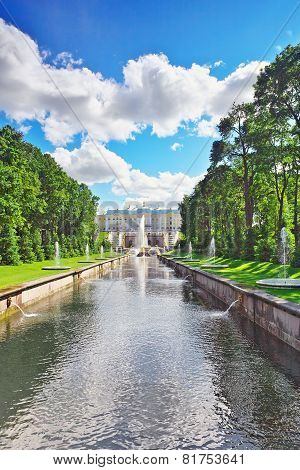 Grand Cascade In Pertergof, Saint-petersburg, Russia.