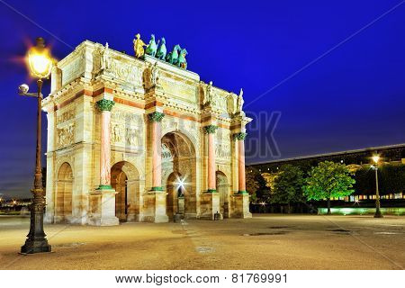 Arc De Triomphe In The Square Karruzel (jardin Des Tuileries) . Paris. France.