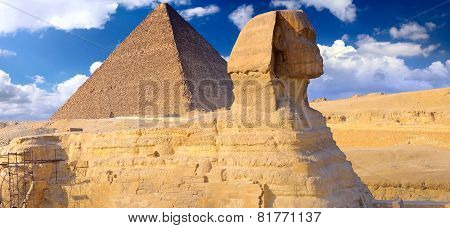 Pyramid Located At Giza And The Sphinx.  Panorama