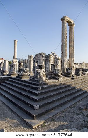 Temple Of Apollo Columns In Didyma Antique City Didim Turkey