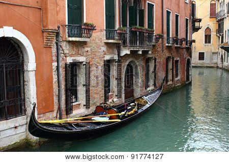 Parking gondola