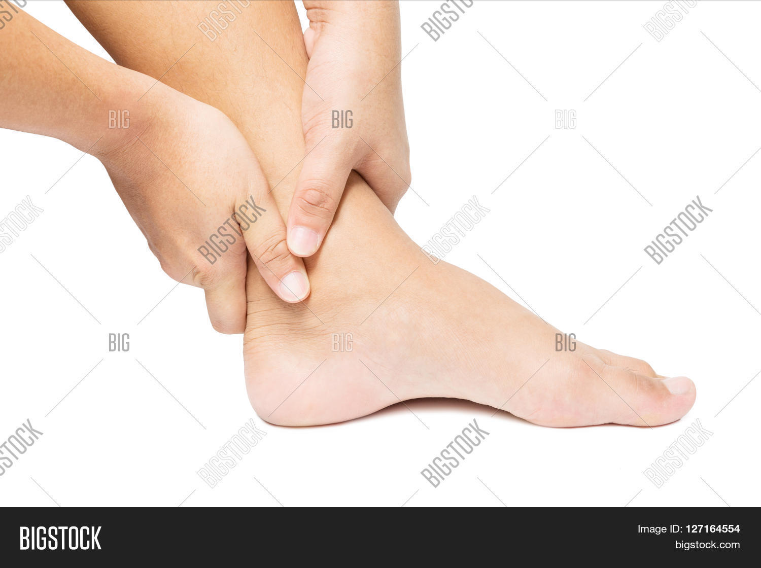 Пятки языком. Пятки языком. Ухоженные пятки. Стопа. Щетки для очистки натоптышей на пятках.