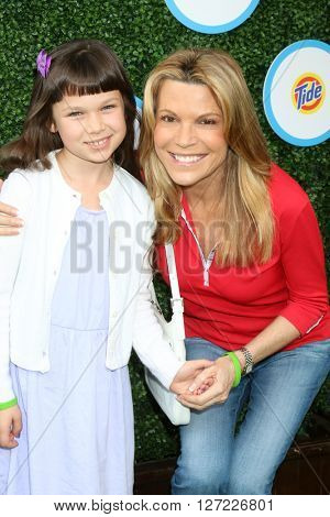 LOS ANGELES - APR 24:  Vanna White, granddaughter Kiara at the Safe Kids Day at the Smashbox Studios on April 24, 2016 in Culver City, CA