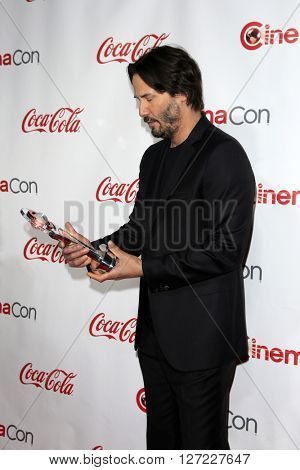 LAS VEGAS - APR 14:  Keanu Reeves at the CinemaCon Awards Gala at the Caesars Palace on April 14, 2016 in Las Vegas, CA