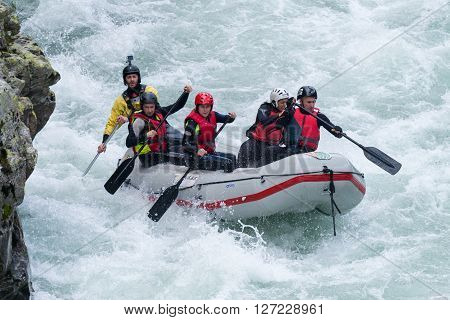 Grey Raft Team