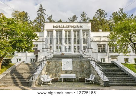 SZCZAWNICA, POLAND - SEPTEMBER 20: Building of inhalatorium in the Spa Park on September 20, 2014 in Szczawnica.