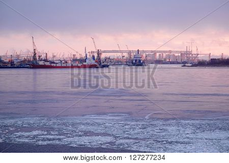 Sankt-Peterburg harbour in a winter