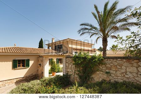 Spanich real estate of Mediterranean seashore Mallorca