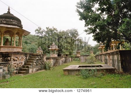 Tombes anciennes de Bundi en Inde