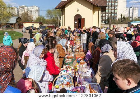 Moscow, Russia - April 30, 2016: Consecration of Easter cakes and eggs for Easter near the chapel in honor of Our Lady The Inexhaustible Chalice in the church of Our Lady of Sorrows Three Hands on Kashira Highway. Moscow