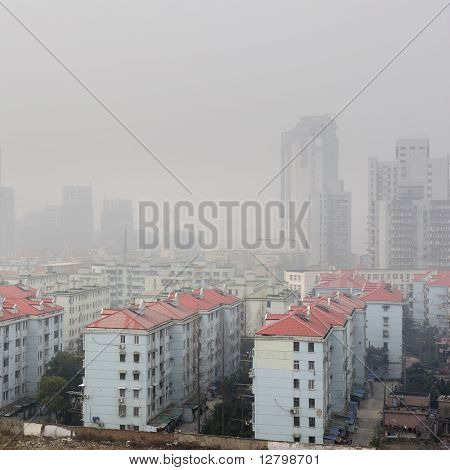 znečištění ovzduší nad městem