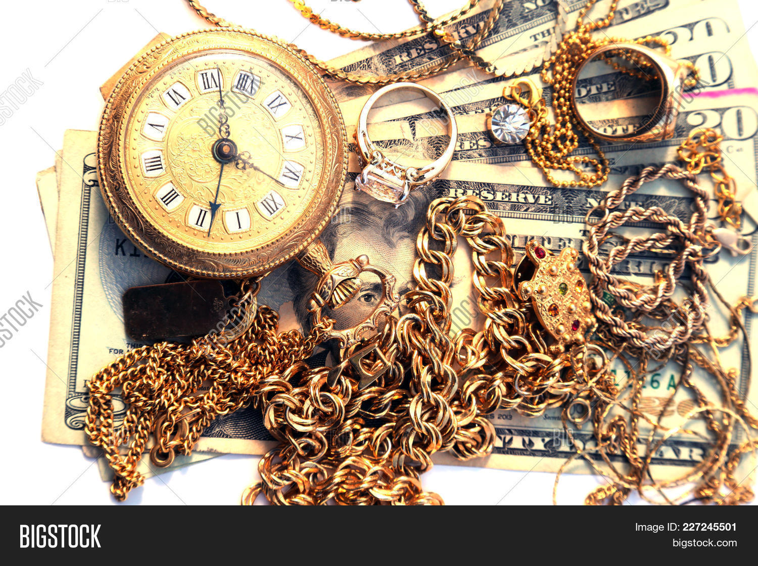 How to Sell Handmade Jewelry at a Craft Fair - CraftyFever.com How to Sell Broken or Scrapped Jewelry for Profit