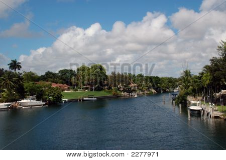 Asuin Canal Miamissa