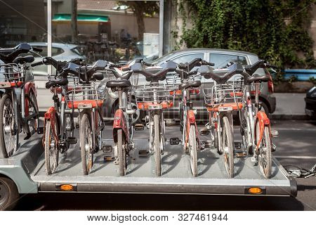 Lyon, France - July 17, 2019: Velo V Bicycles On Display On A Truck, Being Ready To Be Lifted On A R