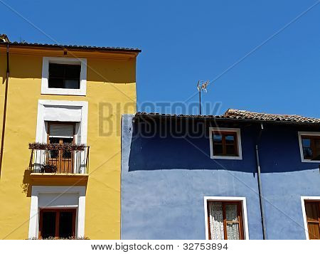 Edifici