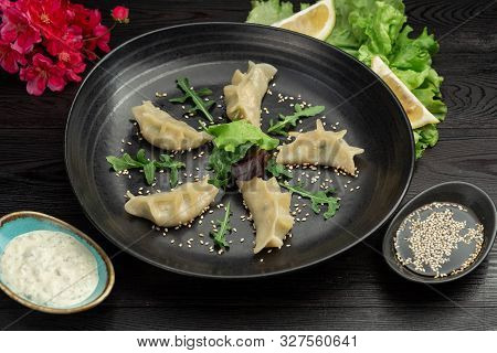 Gedza Syumai Steamed Chinese Dumplings With Shrimp And Vegetables, Served With Sauce