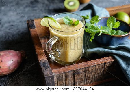 Sweet Kiwi Smoothie With Prickly Pear And Lime Juice