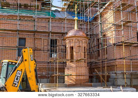 Komlevo, Russia - July 2017: Construction Of The Church Of The Nativity Of John The Baptist (rozhdes