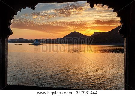Sunset At Fateh Sagar Lake In Udaipur. Rajasthan. India