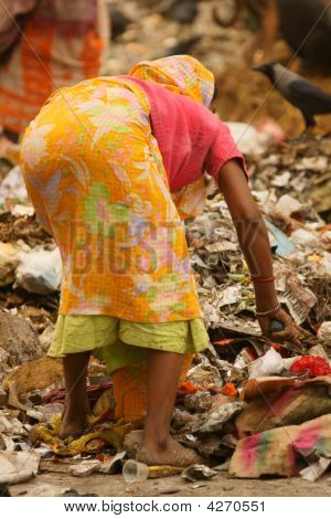 Spazzatura ordinamento a Calcutta