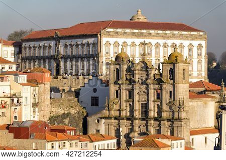 Porto, Portugal - March 17, 2017: View Of The City Of Porto Since Aldeia Nova With The Luis I Bridge