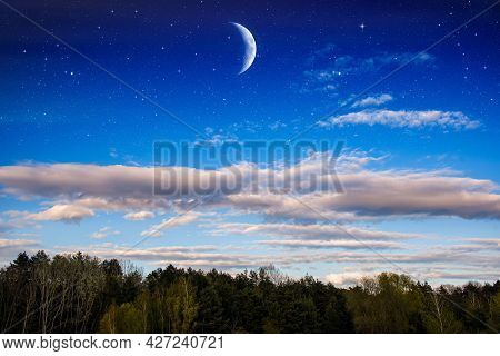 Crescent In The Night Sky, Clouds And Stars . Beautiful Sky Moon And Stars In Clouds