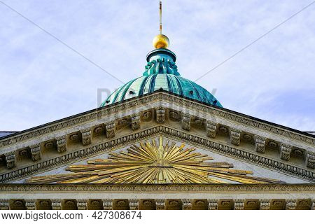 1.07.2021 Russia St. Petersburg. Quiet Summer Sunny Evening In The Kazan Cathedral In St. Petersburg